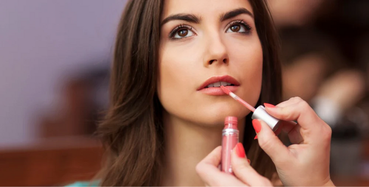 Lipsticks Glosses & Lip Care